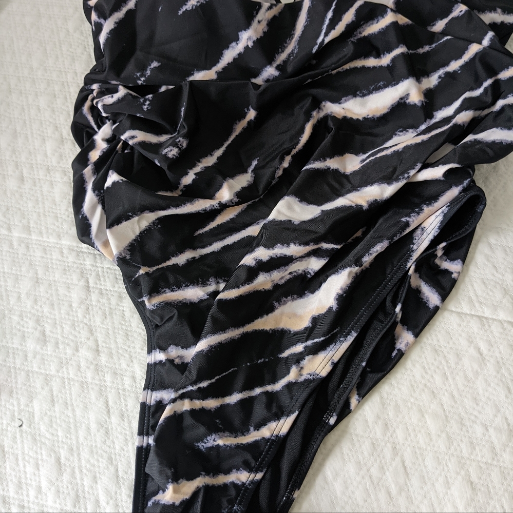 Matte Collection Swimsuit - Picture 3 of 6